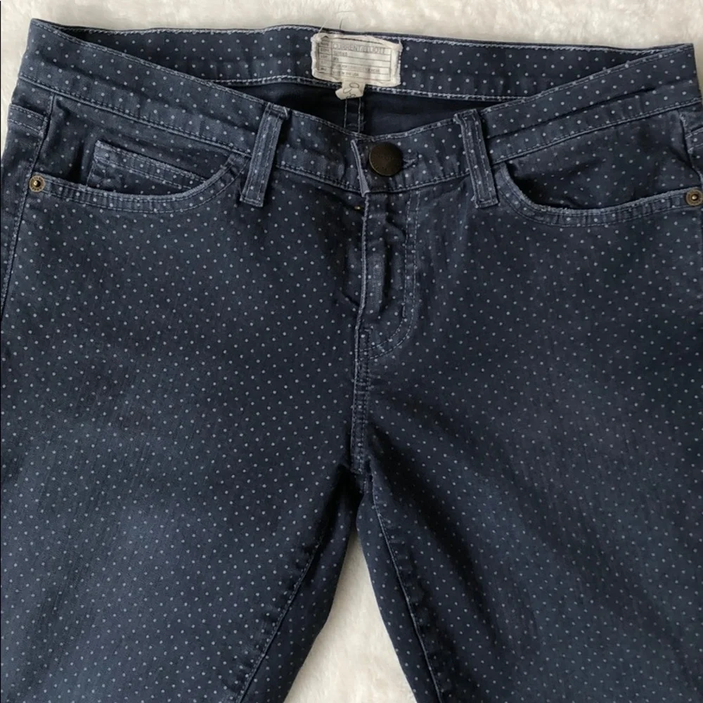 Current/Elliott Stiletto in lake, polka dot